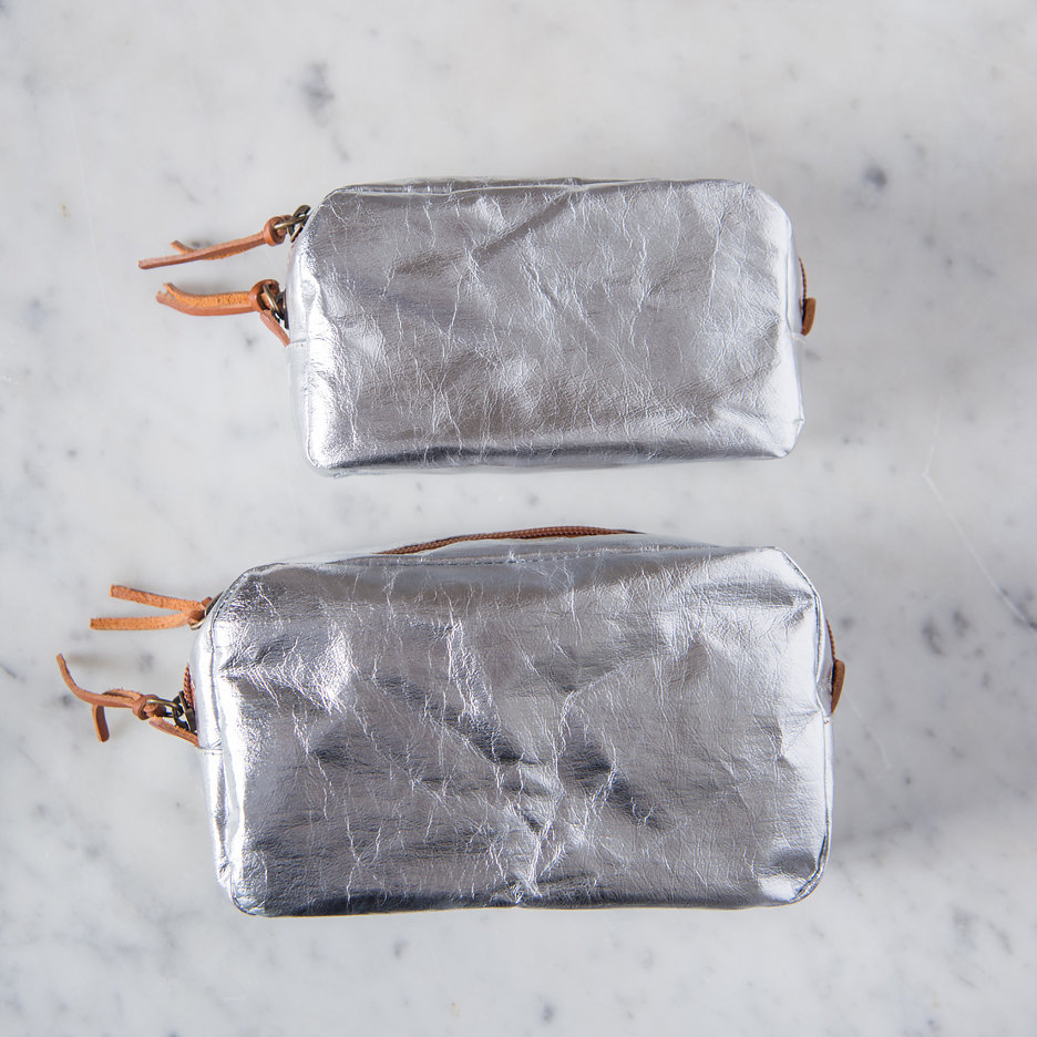 Metallic silver Uashmama washbag / makeup bag