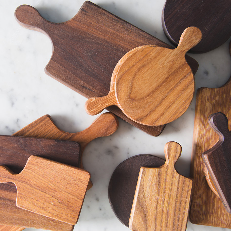 Wooden oblong and round chopping boards