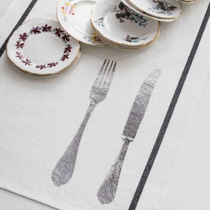 TEA TOWEL METALLIC KNIFE & FORK - Image 2